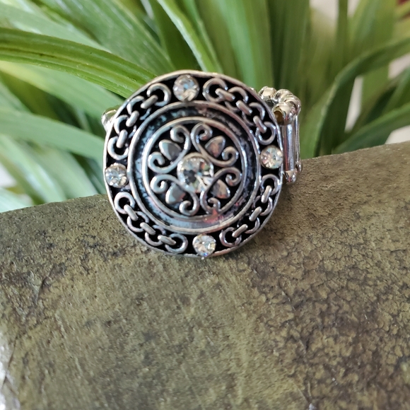 Antique Silver Tone Adjustable Band Round Ring 💥3 for $24💥 - Picture 13 of 15